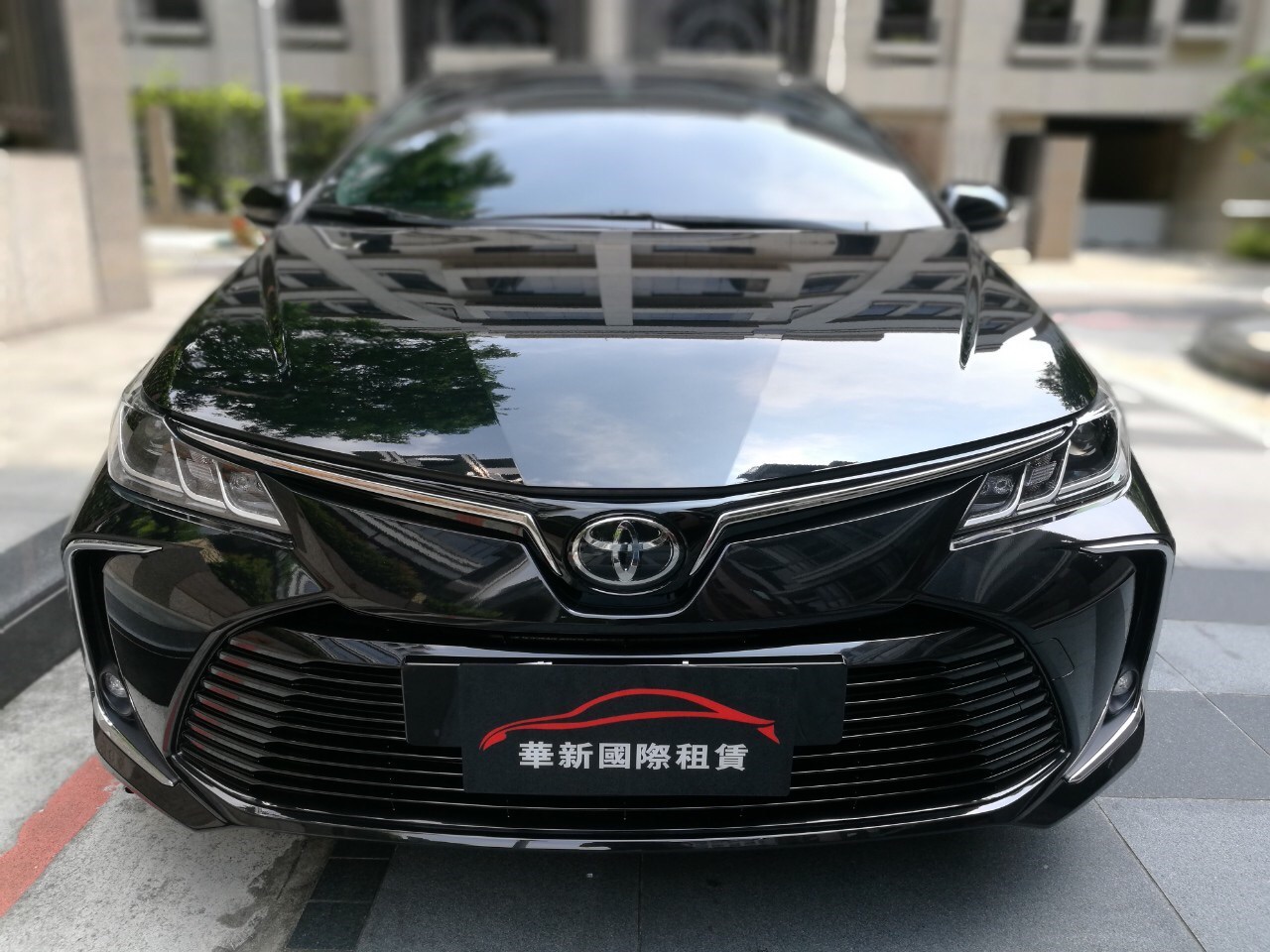 <p>TOYOTA </p>ALTIS