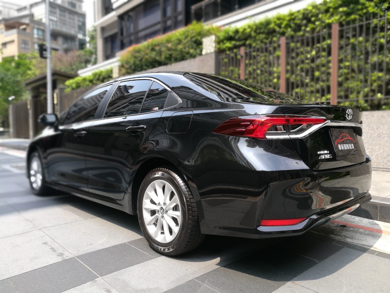 <p>TOYOTA </p>ALTIS